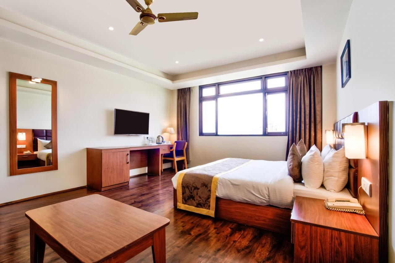 Summit Ttakshang Residency & Mg Marg Hotel