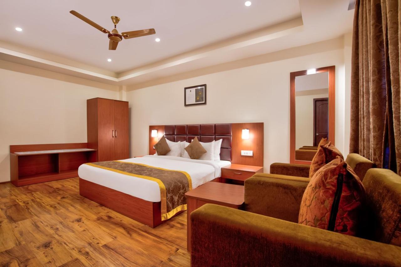 Summit Ttakshang Residency & Mg Marg Hotel 3*