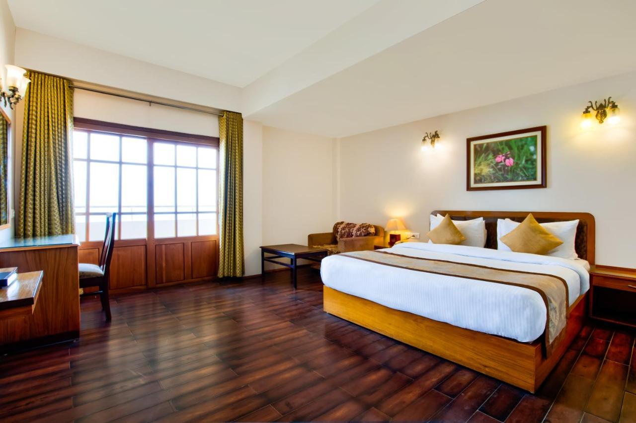 Hotel Summit Ttakshang Residency & Mg Marg 3*