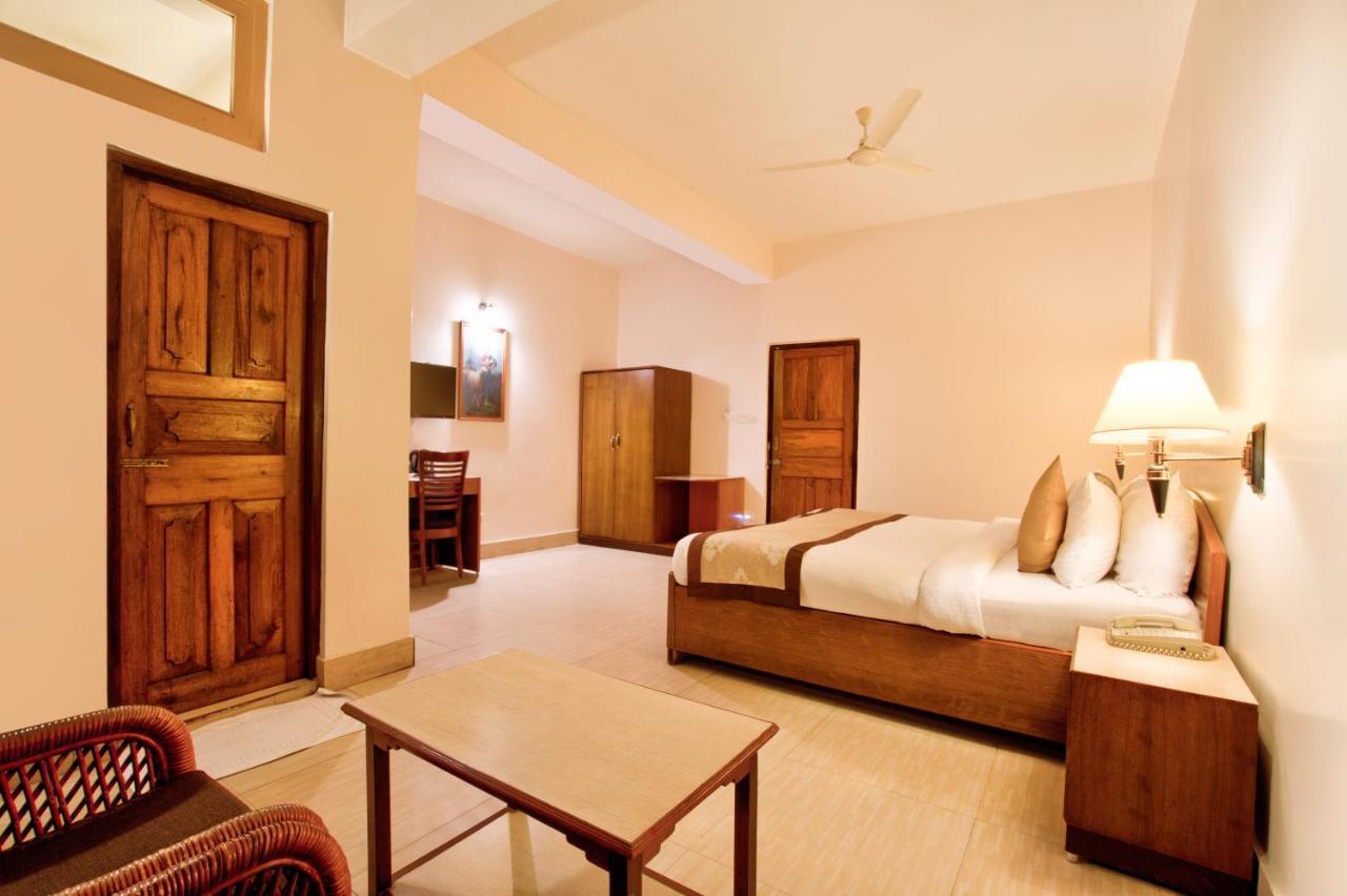 Hotel Summit Ttakshang Residency & Mg Marg