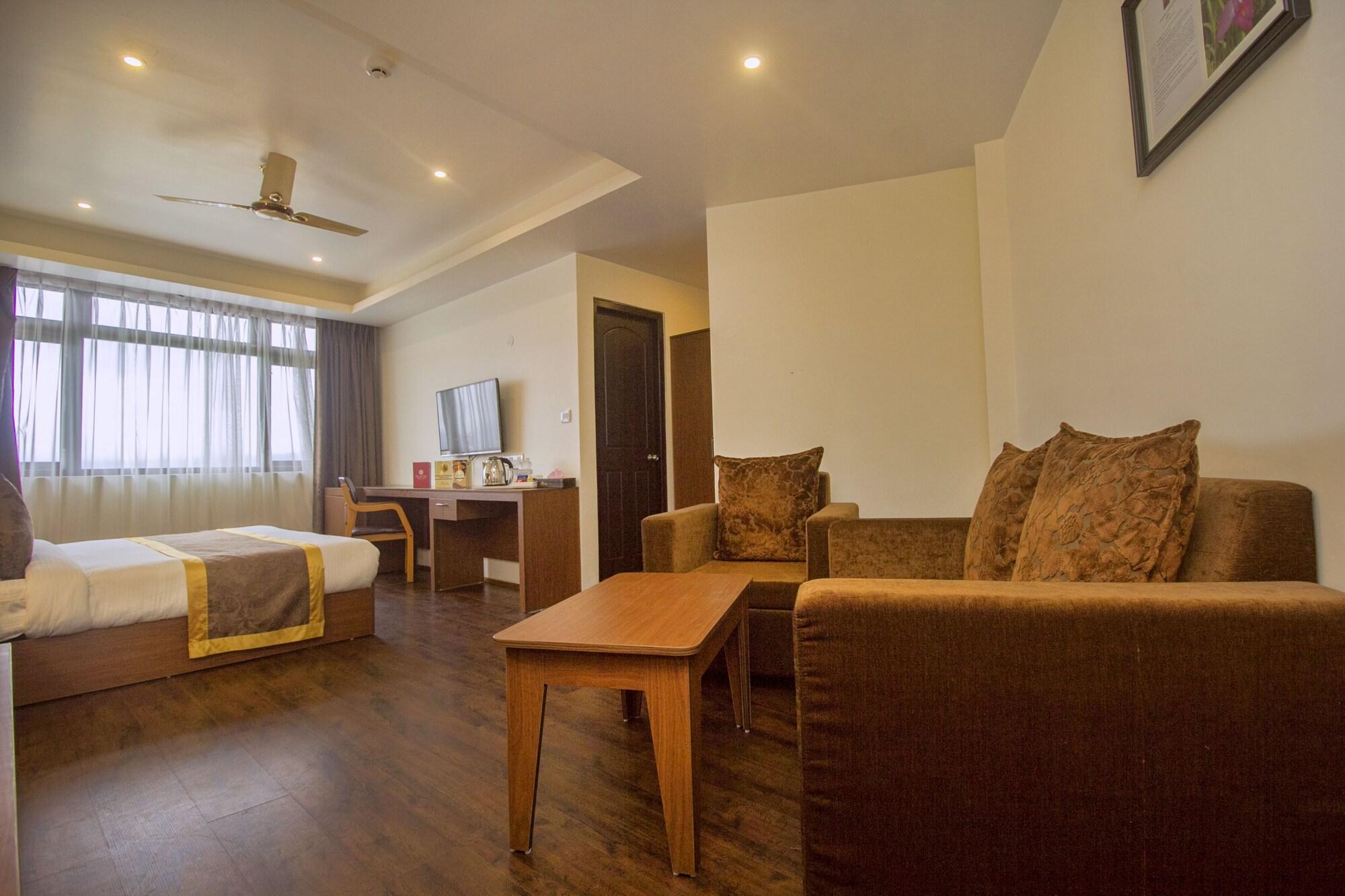 Summit Ttakshang Residency & Mg Marg Hotel 3*